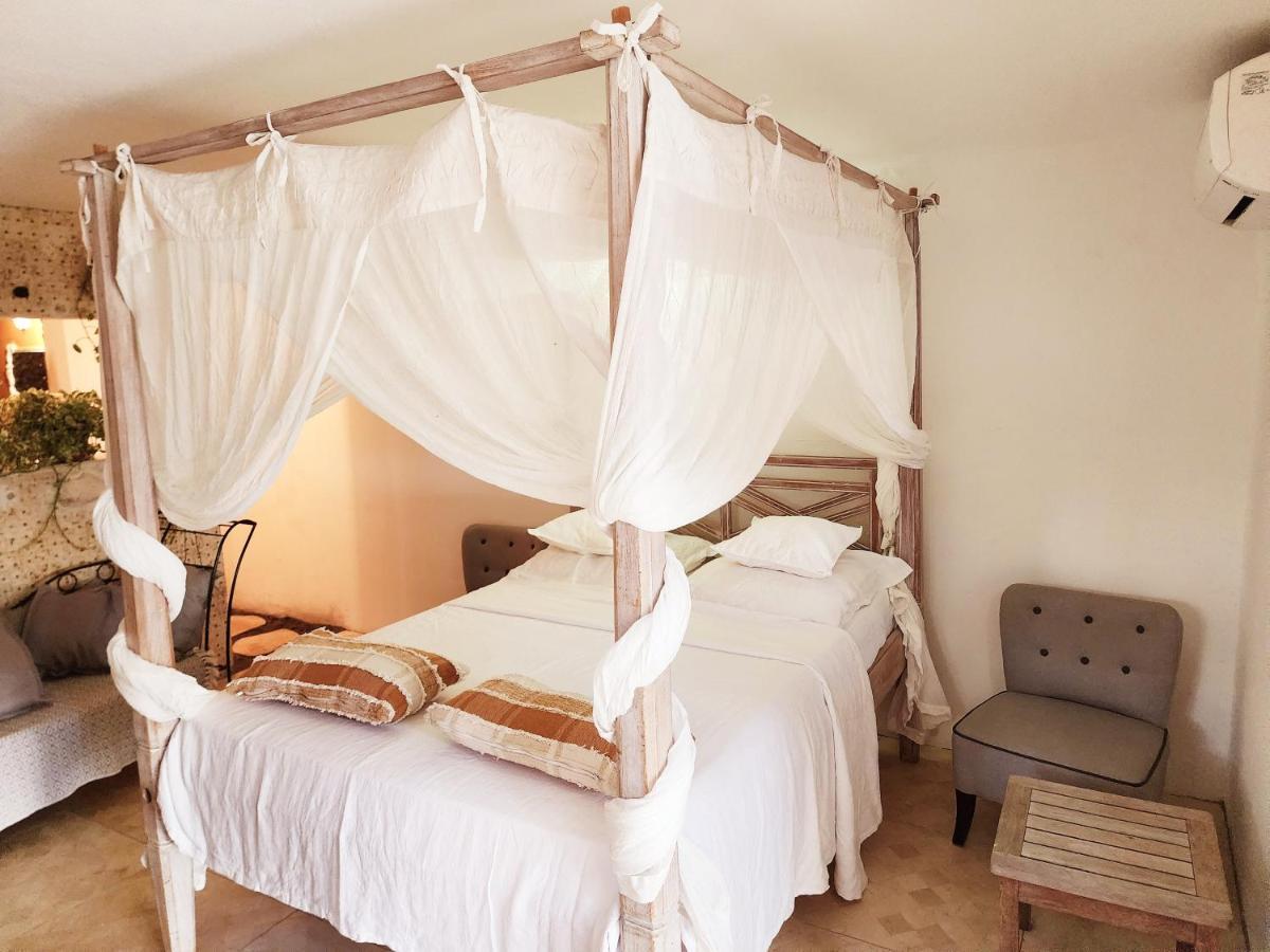 Perle Stone Studio- Bed And Breakfast Simpson Bay Exteriör bild