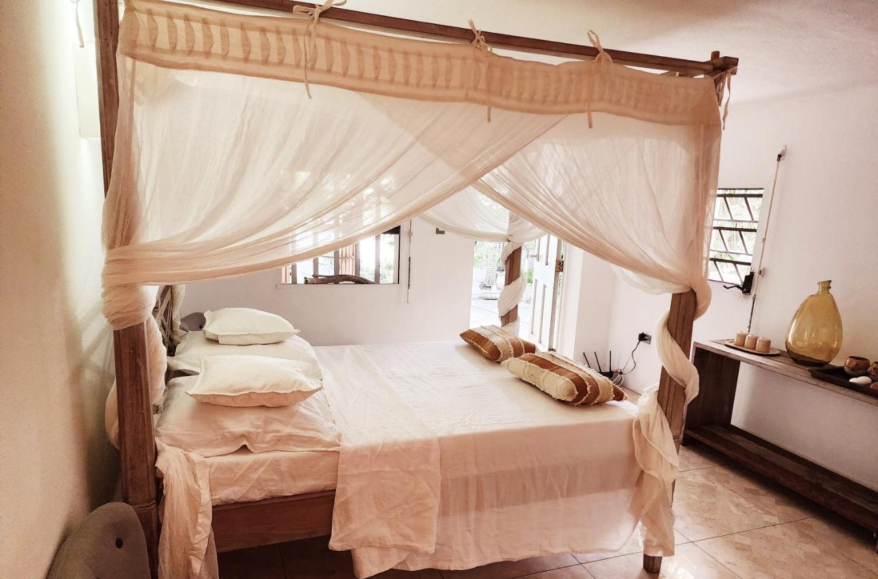 Perle Stone Studio- Bed And Breakfast Simpson Bay Exteriör bild