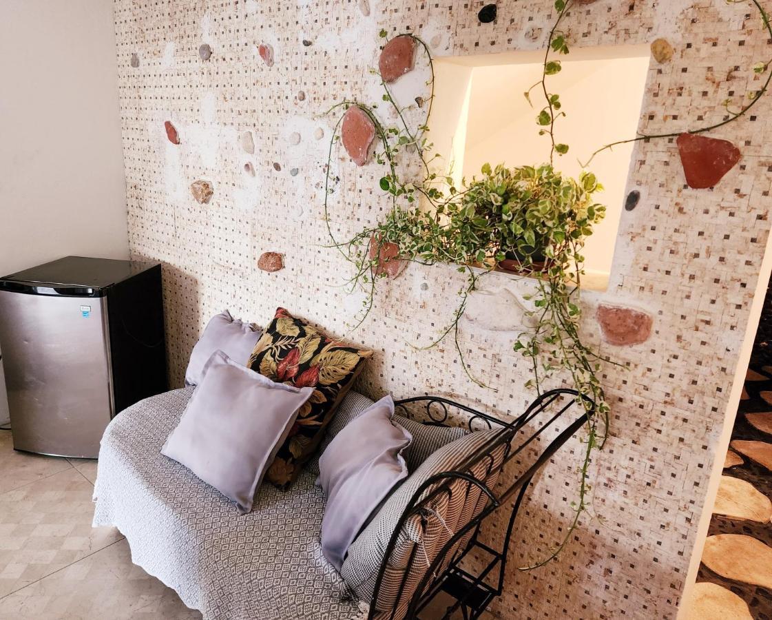 Perle Stone Studio- Bed And Breakfast Simpson Bay Exteriör bild